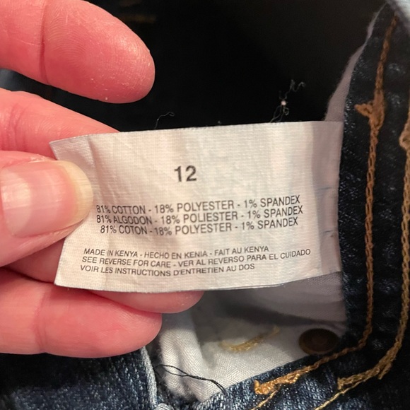 Bandolino Blu, Capris, Blue Jeans, Pockets, Rivets, Stretch, Size 12 - Picture 14 of 15